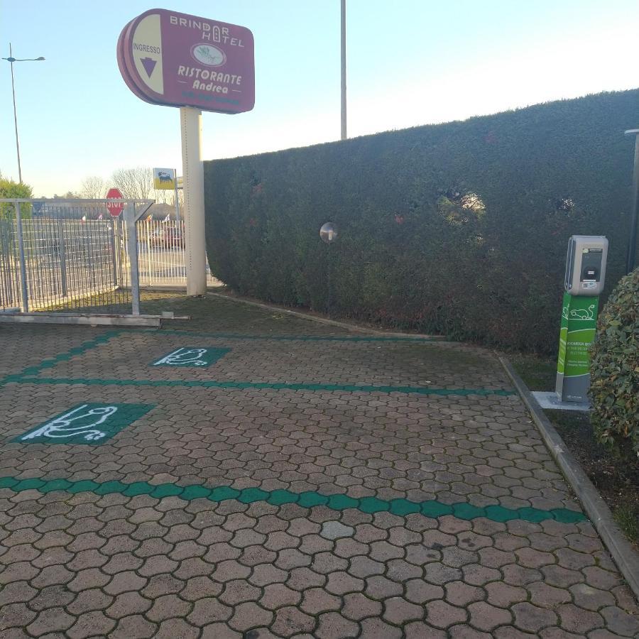 Hotel Brindor Poirino Εξωτερικό φωτογραφία