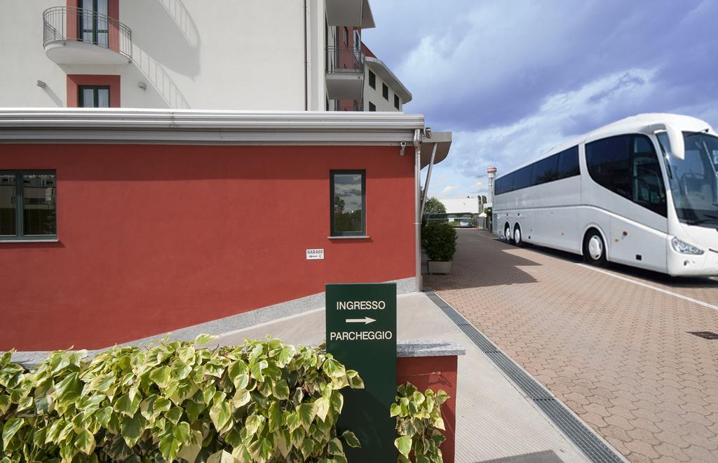 Hotel Brindor Poirino Εξωτερικό φωτογραφία