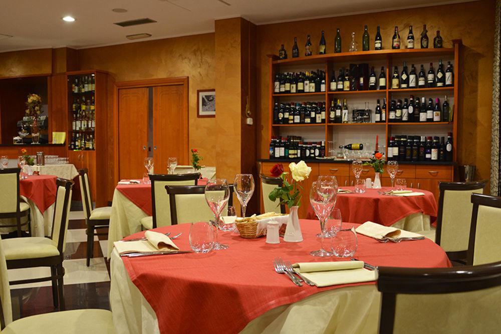 Hotel Brindor Poirino Εξωτερικό φωτογραφία