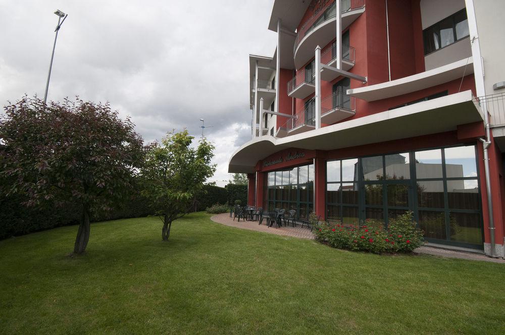 Hotel Brindor Poirino Εξωτερικό φωτογραφία