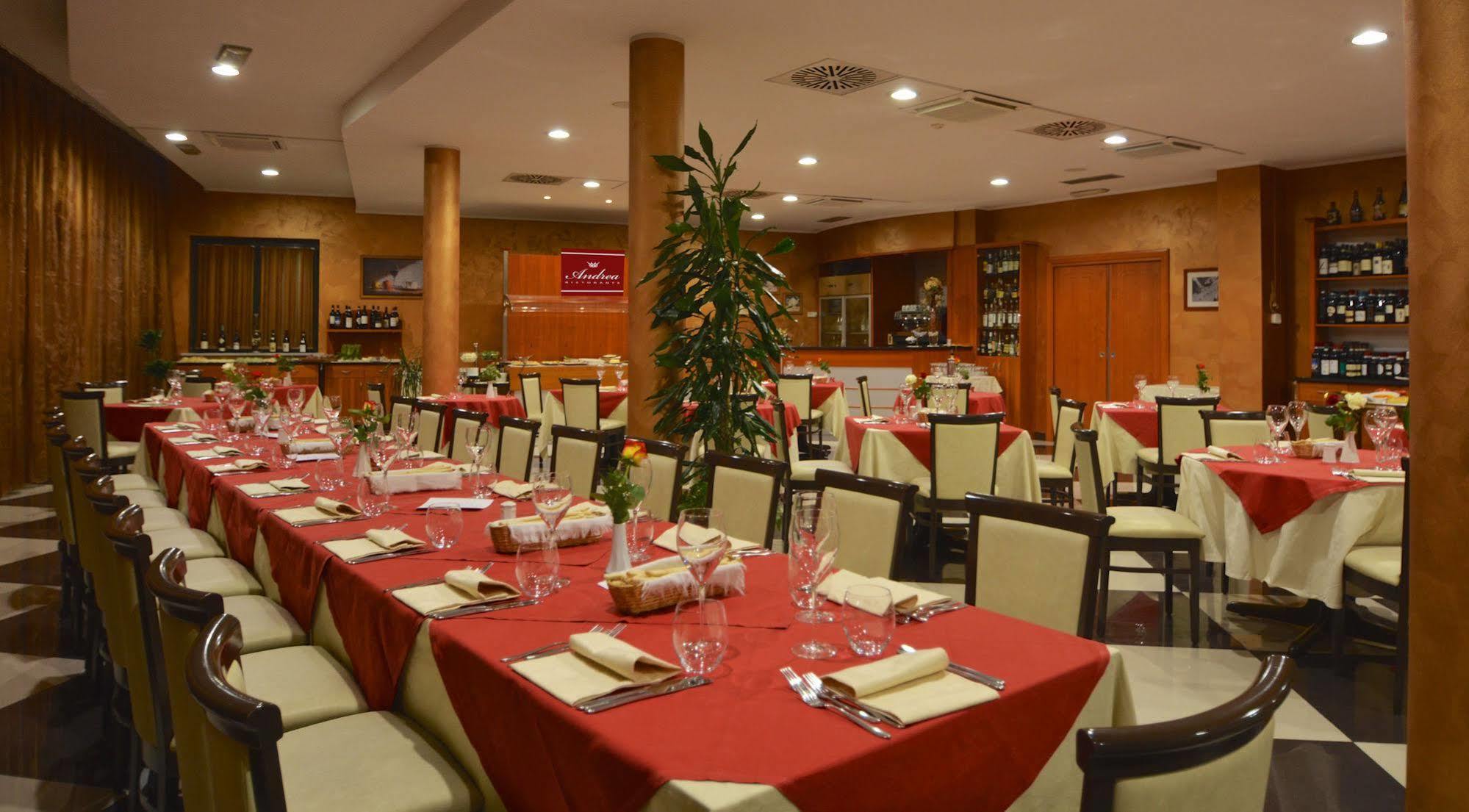 Hotel Brindor Poirino Εξωτερικό φωτογραφία